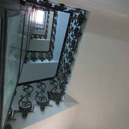 דירה Nella Storica Piazza Carlo Iii *